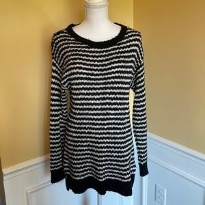 Liz Lange Maternity Sweater